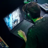 لپ‌تاپ‌ Razer Blade 18   RTX 5090  همه چی تموم