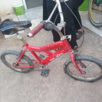 دو عدد دوچرخه ۱۶و۱۲