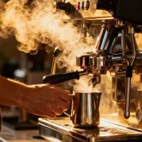 آموزش باریستا بامدرک وتضمین کار(مدرس مدرک اروپایی)
