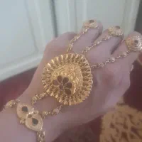 پشت دستی طلا