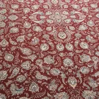 فرش سنتی قرمز