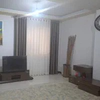 دو عدد پرده مخمل و حریر و آستر در حد نو