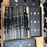 سه عدد پایه دیواری تلویزیون