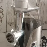 چرخ گوشت.سرخ کن.قهوه جوش وتخمرغ پز