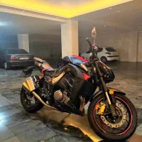 موتور سیکلت طرح Z1000 مدل ۱۴۰۱