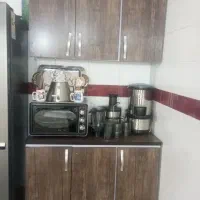 آبچکان زیر ظرف شویی کابینت آشپزخانه