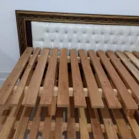 تخت وکفی تخت