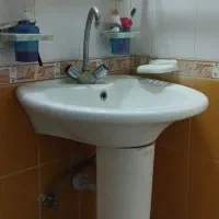 روشویی با پایه وشیر مخلوط وسیفون
