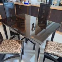 میز صبحانه خوری چوبی