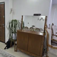 میز و آینه  و میز تلویزیون و دکور