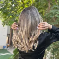 مدل برای رنگ و لایت