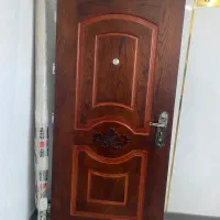 درب ورودی بدون چهارچوب