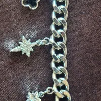 پابند ژوپینگ و گل سینه لباس
