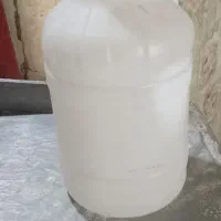 سلام تعدادای دبه سرکه وخیارشور