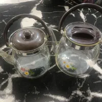 دوتا قوری کتری با یک دکوری جا شمعی