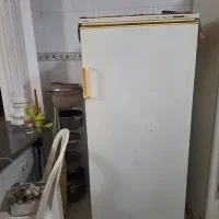 فریزر قدیمی جنس خوب بدون برفک
