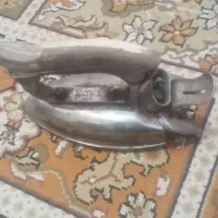اتو قدیمی سنگین
