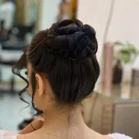 نیازمند مدل برای شینیون و میکاپ
