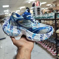 فروشگاه کفش و کتونی در کرج
