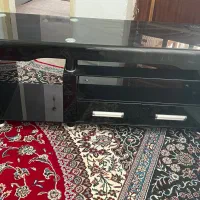 میز تلویزیون شیشه ای