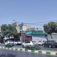 دو مغازه تجاری ۱۷ شهریور ۱۷