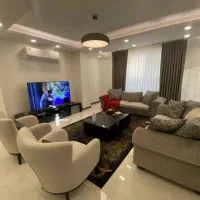 آپارتمان ۱۰۰ متری*مهرشهر*فاز۳ ورودی ارم