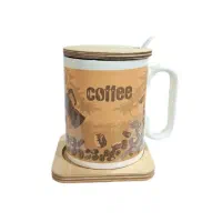 ماگ در چوبی به همراه قاشق و زیر لیوانی طرح دار