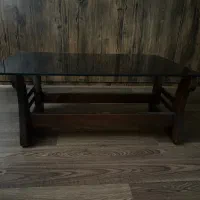 میز جلو مبلی با چوب نراد و صفحه شیشه ای