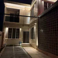 کارگر ساختمانی با حقوق ثابت