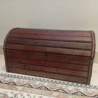 سه عدد صندوق چوبی