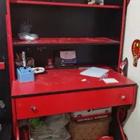 میز تحریر،تخت،کمد