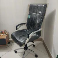 ۲ عدد صندلی مدیریتی مشکی چرم جکدار نو نو