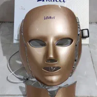 ماسک ال ای دی و میکرودرم