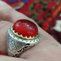 انگشتر عقیق قرمز