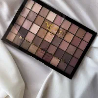 محصولات آرایشی