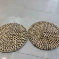 زیر بشقابی،زیر قابلمه ای