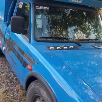 نیسان آبی