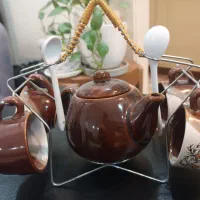 قوری و استکان