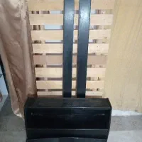 تخت چوبی