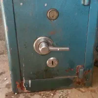 گاوصندوق قدیمی