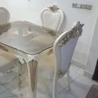 میز ناهار خوری کاملا نو و تمیز