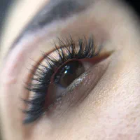 اکستنشن مژه.لیفت و لمینت مژه و ابرو
