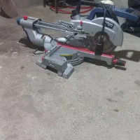 فارسی بر دوطرف زن مارک توسن