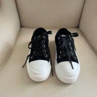 ونس و لوفر دخترانه