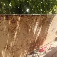 تخت آهنی