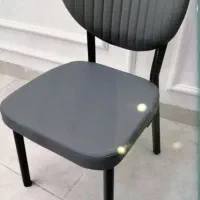صندلی آپادانا