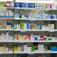 دستیار داروخانه / تکنسین داروخانه