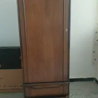 یک عددکمدچوبی سالم درحدنو