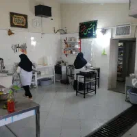 کمک آشپز وتخته کار