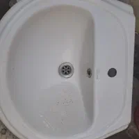 سنگ روشویی با پایه